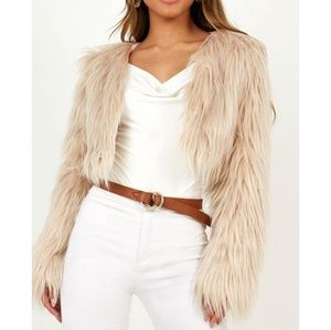 🔥Crop faux fur jacket🔥